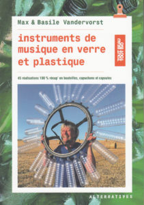 Couverture Instruments de musique en verre et plastique